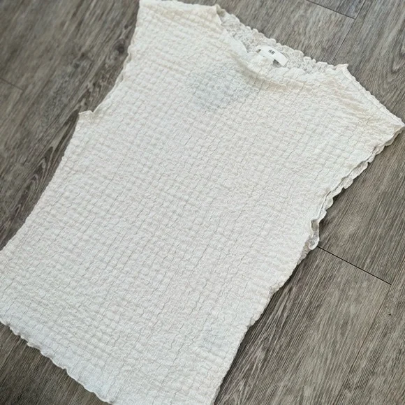 H&M Women's White Textured Top - Picture 2 of 5